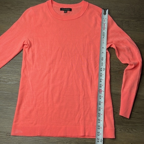 Banana Republic Women’s Extra Fine Merino Bright Neon Coral Crewneck Sweater, XS - Picture 8 of 9